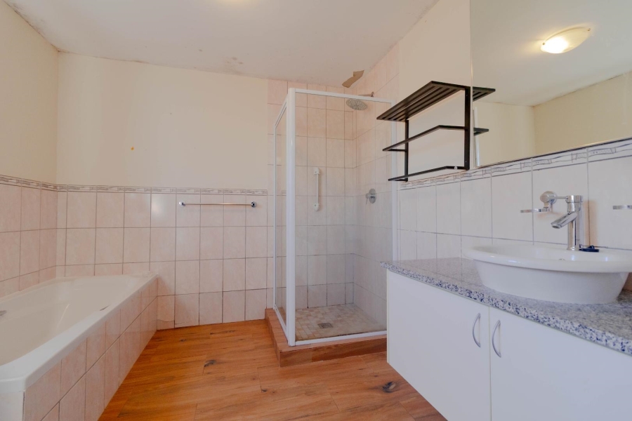 4 Bedroom Property for Sale in Sandbaai Western Cape